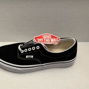 Vans Men's Black and White Sneakers